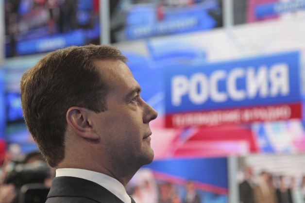 Medvedev nu va candida la prezidențiale împotriva lui Putin