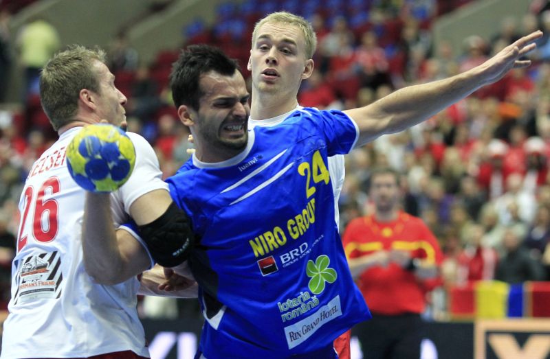 Naţionala de handbal pierde meci după meci