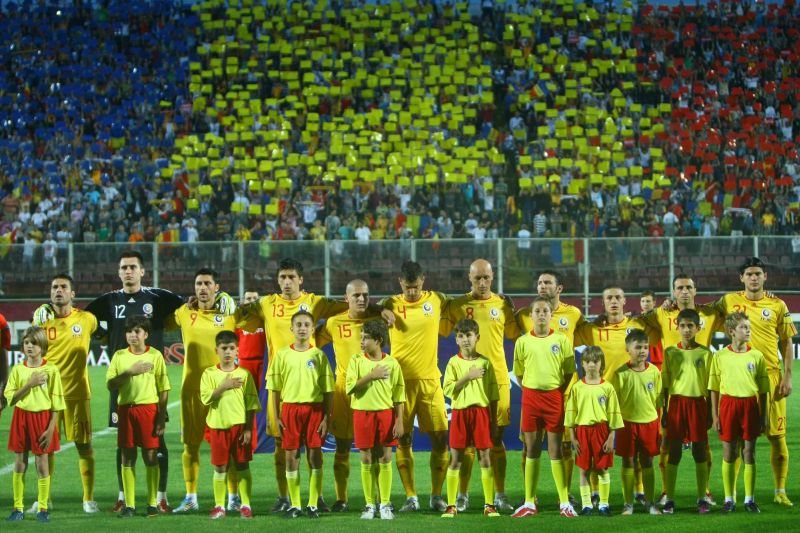 ROMÂNIA - BOSNIA 3-0! Mutu şi Marica l-au salvat pe Răzvan Lucescu