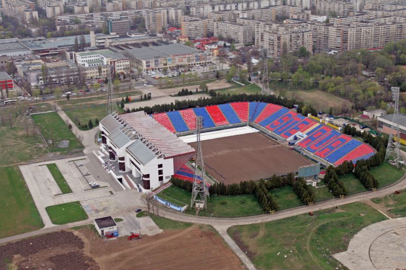 Se alege praful de stadioanele "Steaua" şi "Dinamo"!