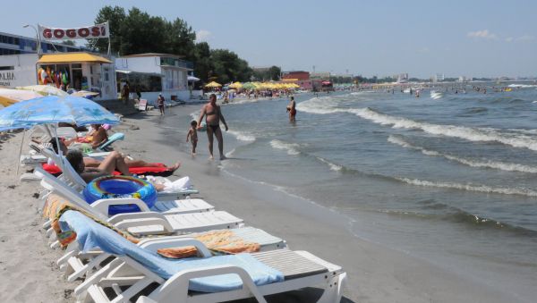 SONDAJ: 66% dintre români nu vor pleca în vacanţă anul acesta. Voi mergeţi în vacanţă?