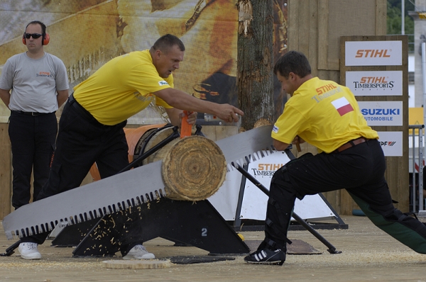 Tăietorii de lemne își decid campionii