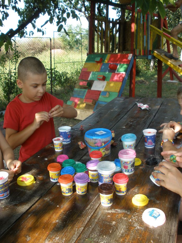 Art-terapie în tabăra de copii