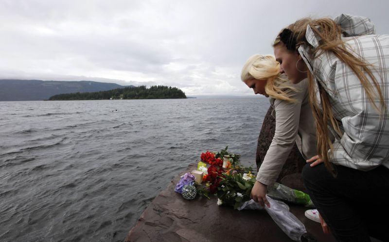 Cum îşi justifică asasinul norvegian crimele odioase