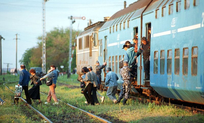 Două trenuri au fost blocate timp de două ore în județul Harghita