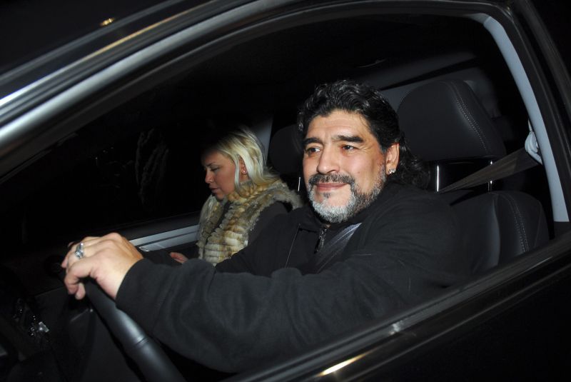 Maradona a fost implicat într-un accident de circulaţie