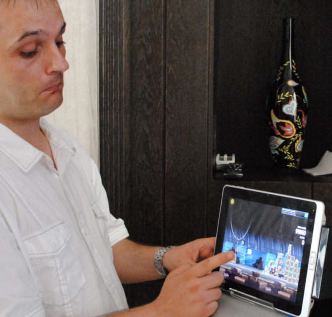 Neura românească, "ucigaşa" de iPad