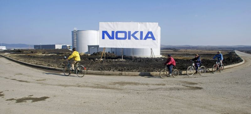 Nokia a vîndut mai puține telefoane mobile în al doilea trimestru