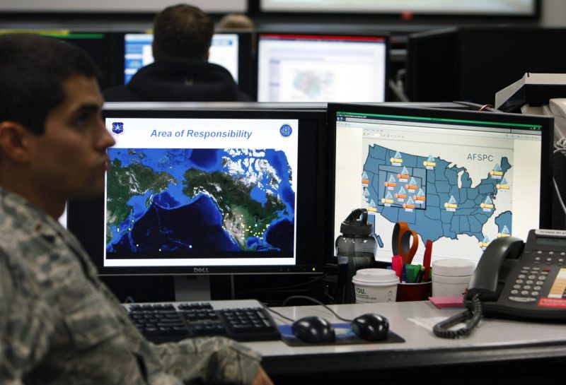 Peste 24.000 de fişiere, sustrase de hackeri din reţelele Pentagonului