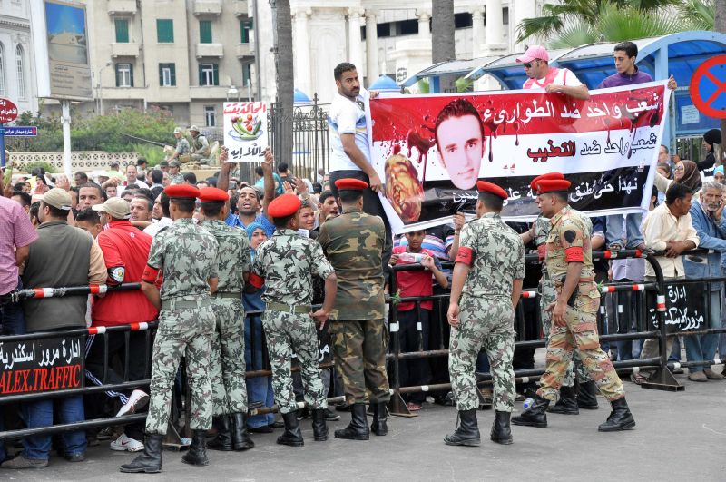 Regimul militar împinge Egiptul spre dictatură
