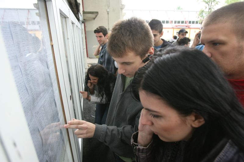 Rezultate bacalaureat 2011. Vezi ce au făcut elevii din liceele de top din Bucureşti şi află promovabilitatea din toate şcolile