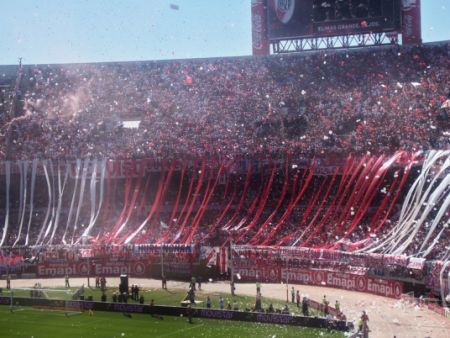 River Plate, salvată de guvernul Argentinei