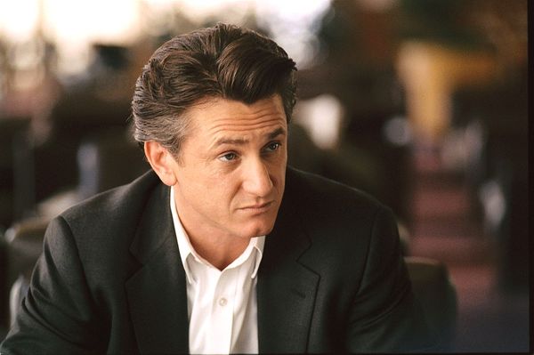 Sean Penn a sărbătorit Ziua Independenței cu noua iubită