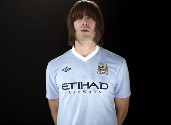 Un fost membru Oasis a lansat noul tricou al lui Manchester City