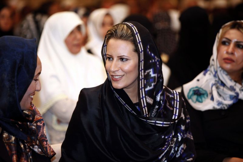 Aisha Gaddafi, varianta dură a Claudiei Schiffer