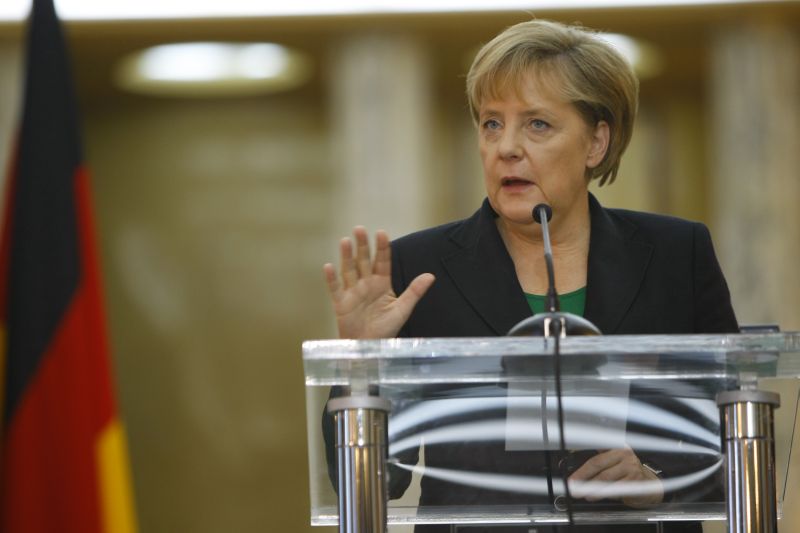 Angela Merkel: Gaddafi trebuie să demisioneze