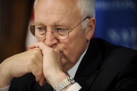 Ce îl sfătuia Dick Cheney pe George W. Bush în 2007: să bombardeze Siria