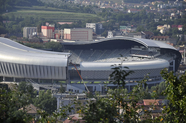 Cluj Arena, stadionul învelit în fuselaj de avion. VEZI aici imagini panoramice