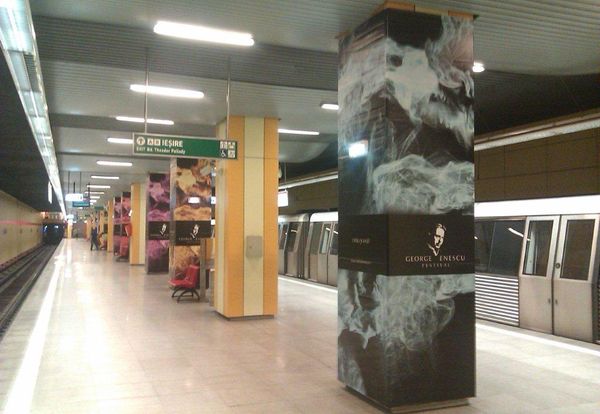 Festivalul Enescu este promovat în staţii de metrou