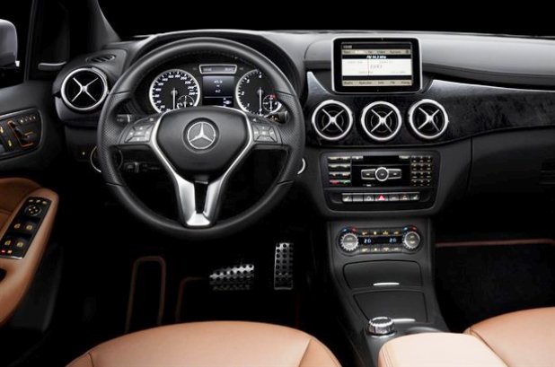 Noul Mercedes-Benz Clasa B: primele imagini din interior | FOTO