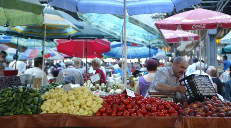 Paradoxul agriculturii: recolta bogată nu ne ieftineşte mâncarea