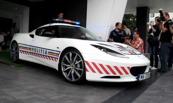 Poliţia Română prinde viteză: a primit un Lotus Evora S | VIDEO