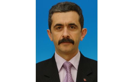 UDMR încălzește locul lui Cseke tot pentru un bihorean: Deputatul Derzsi Akos, favorit la Sănătate