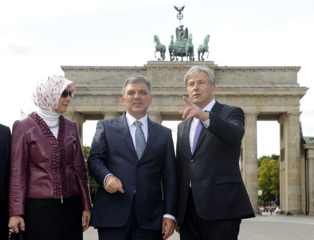 Alertă cu bombă la Universitatea din Berlin. Preşedintele Turciei şi-a amânat discursul