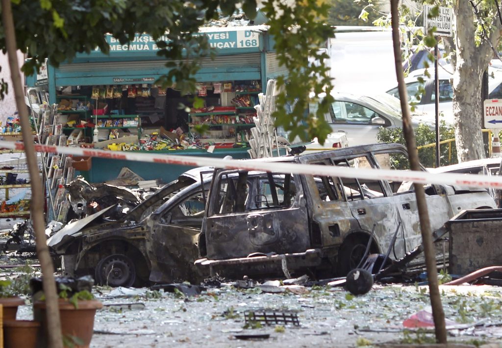 Atentat cu bombă la Ankara