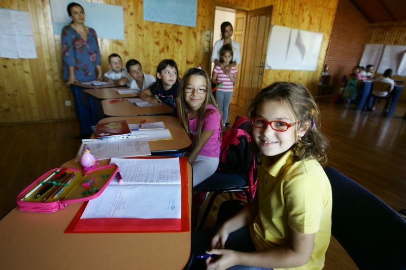 Cât te costă să-ţi dai copilul la after-school: de la 200 la peste 1.000 de lei lunar