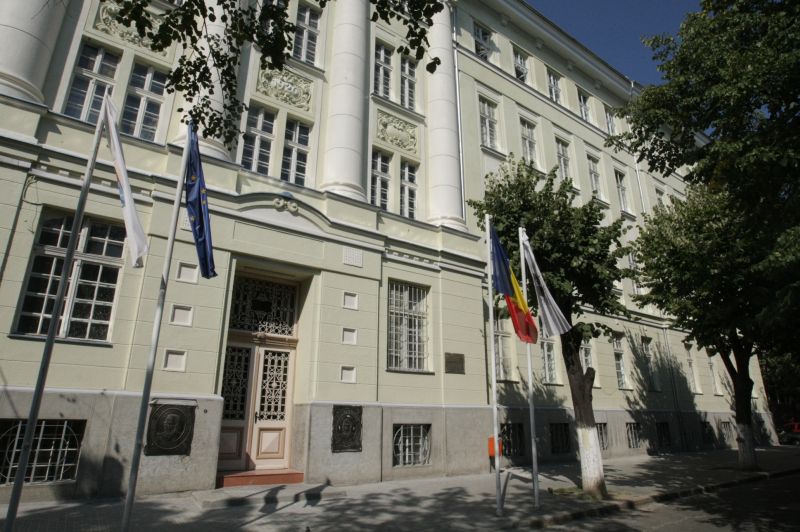 Clasificarea universităţilor aduce masterate şi doctorate mai puţine în Moldova