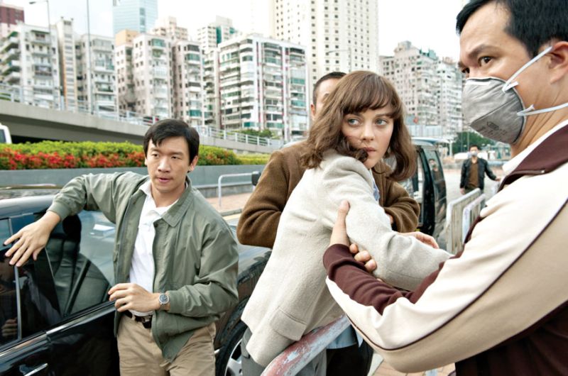 "Contagion", filmul care te face paranoic şi germofob