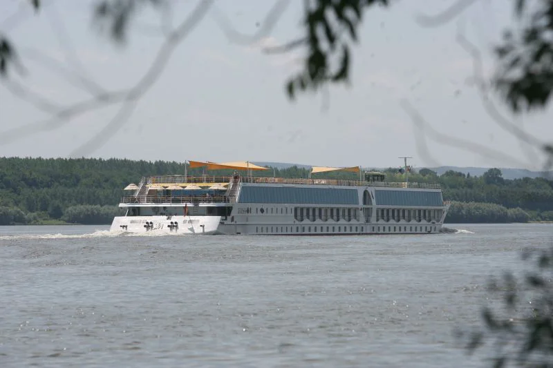 Dunărea, depozit de nave