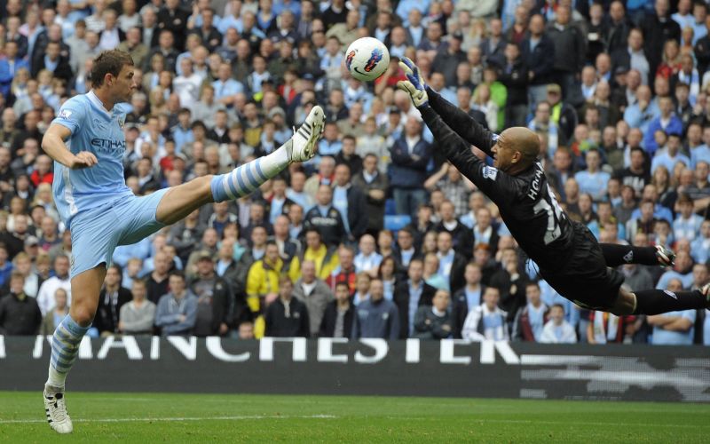 Manchester City împarte fotoliul de lider în Anglia cu rivala United