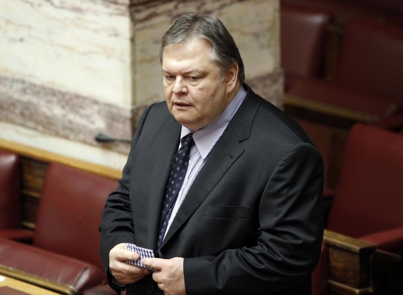 Ministrul grec de finanţe, Evangelos Venizelos: "Toată lumea la muncă!" Grecii nu vor să fie un ţap ispăşitor