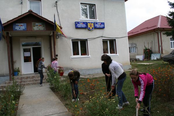 Mobilizare şcolară la Vâlcea, ca pe vremea lui Ceuşescu