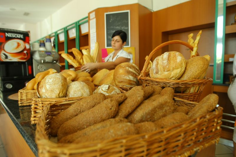 Noile reguli de gramaj scumpesc pâinea abuziv