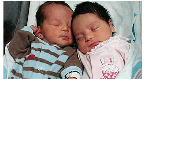 O femeie cu uter dublu a născut doi copii care nu sunt fraţi gemeni