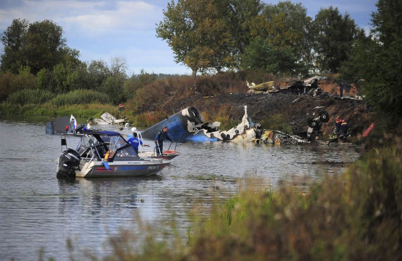 O întreagă echipă de hochei a pierit într-un accident aviatic în Rusia