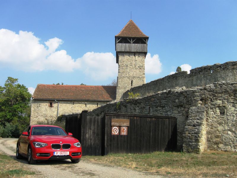 Primul test în România cu noul Seria 1, BMW-ul Mini