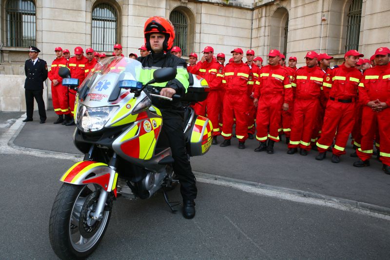 Salvatorii SMURD ajung la urgenţe pe motociclete