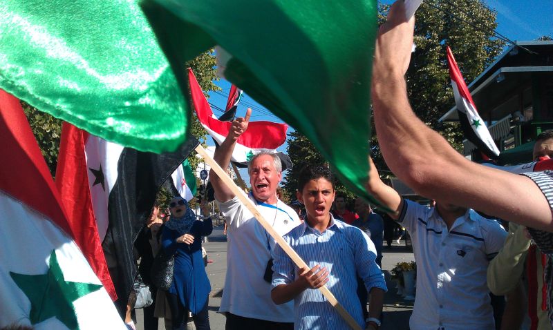 Sirienii din Timişoara protestează împotriva regimului dictatorial din ţara lor