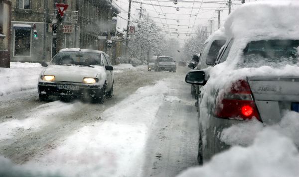 Cauciucuri de iarnă, amendă pentru cei care nu le schimbă