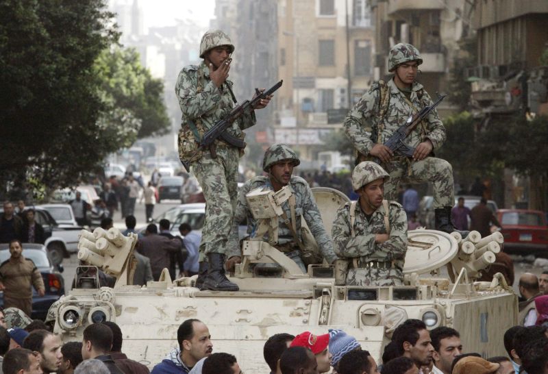 Ciocniri sângeroase la Cairo între creştini şi poliţie. 23 de oameni au fost ucişi | VIDEO