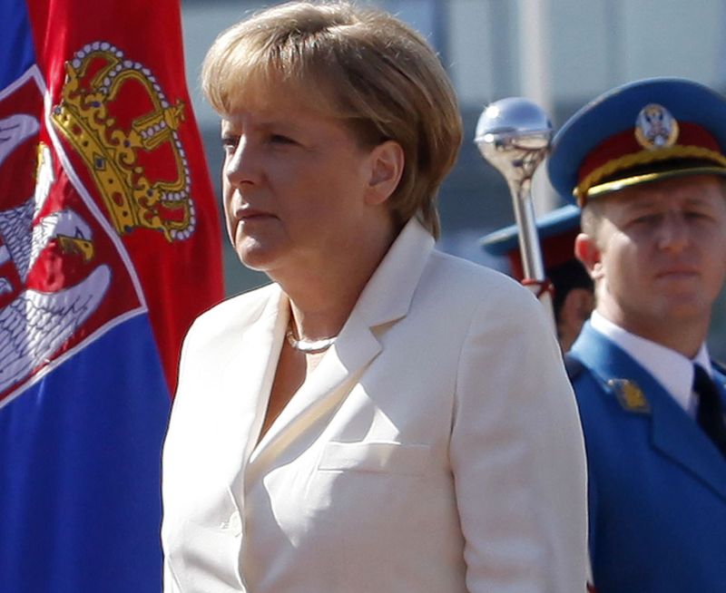 Deutsche Welle: Merkel la Bruxelles: confruntări pe tema guvernului economic european