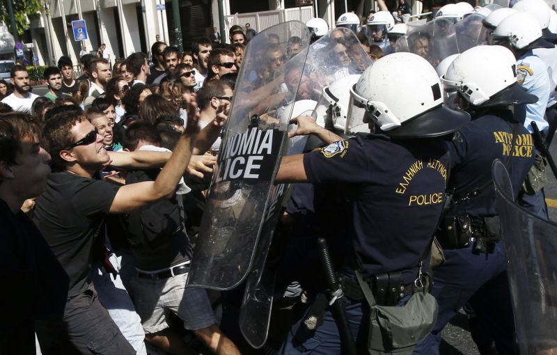 Gestul reflex al grecilor, o nouă grevă generală