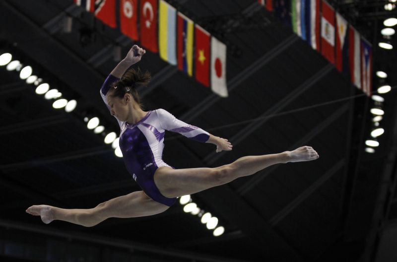 Românii se întorc fără medalii de la Campionatul Mondial de gimnastică