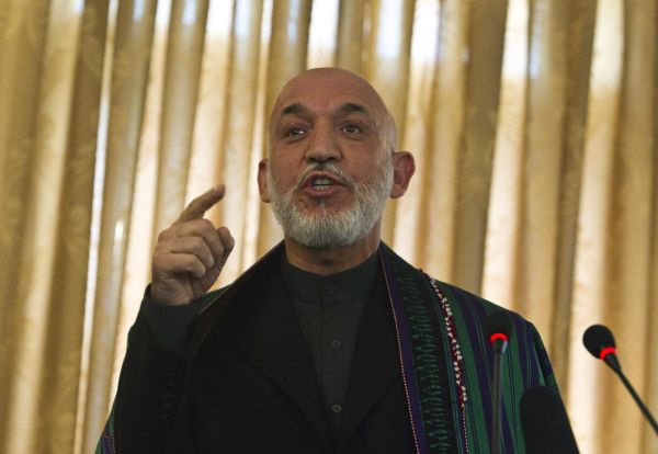 Afganistanul acceptă un parteneriat cu SUA. Preşedintele Karzai: "Ne vrem suveranitatea acum!"