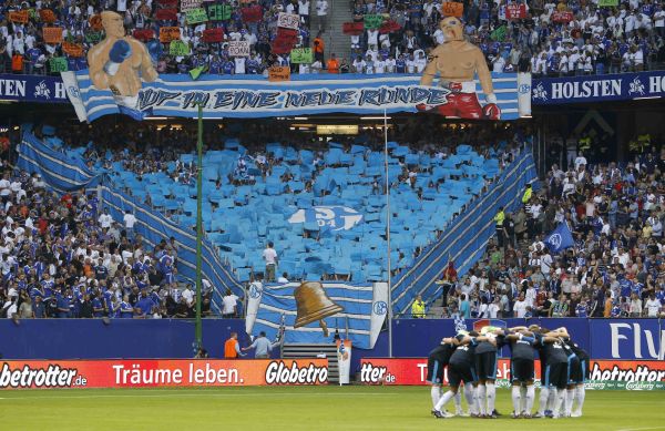 Borussia a câştigat derby-ul cu Schalke