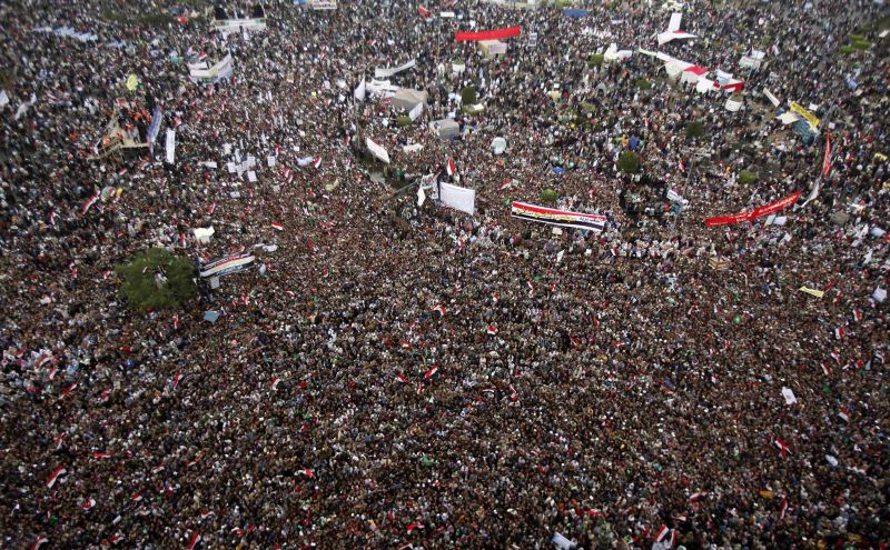 Manifestaţie de proporţii la Cairo contra regimului militar